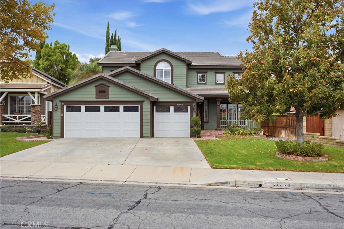 17313 Mount Stephen, Canyon Country, CA 91387 — photo 1 of 38