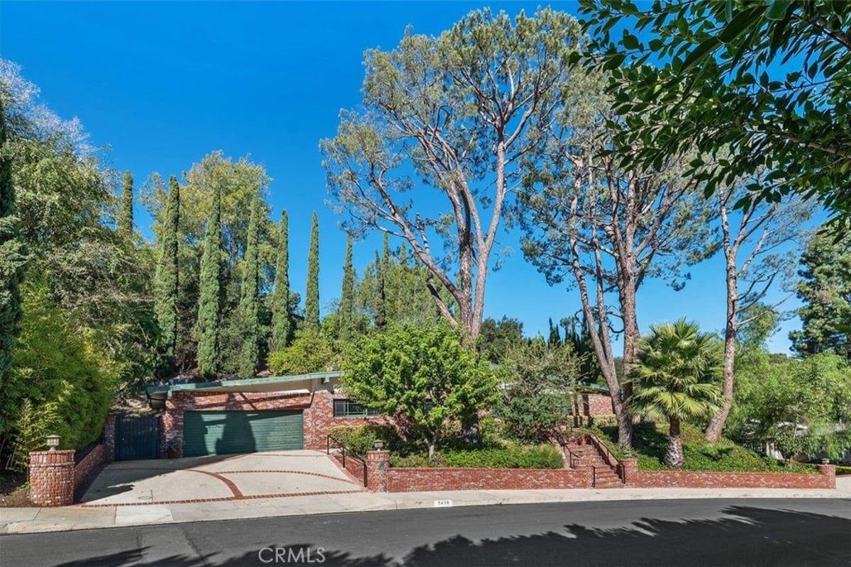 3635 Royal Woods, Sherman Oaks, CA 91403 — photo 1 of 31