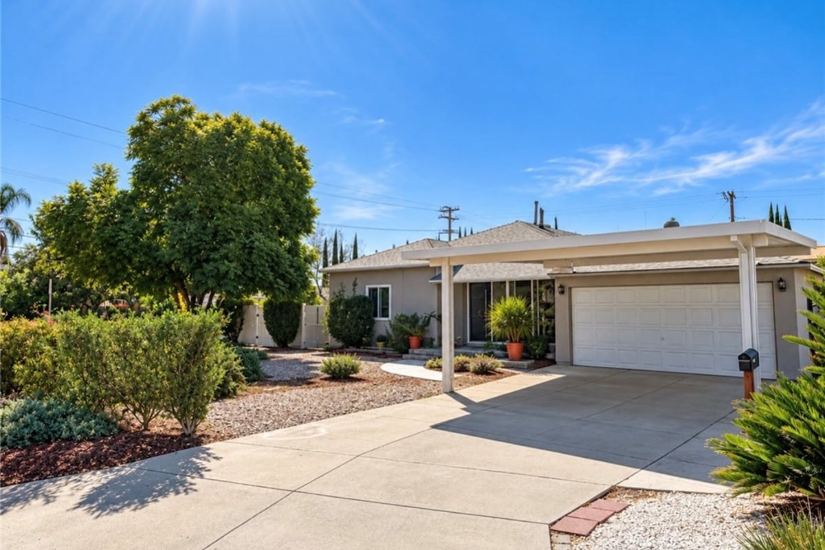 266 Brisbane Street, Monrovia, CA 91016 — photo 1 of 5