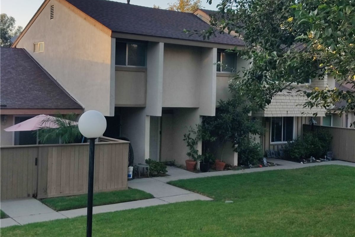 1250 S Diamond Bar B, Diamond Bar, CA 91765 — photo 1 of 8