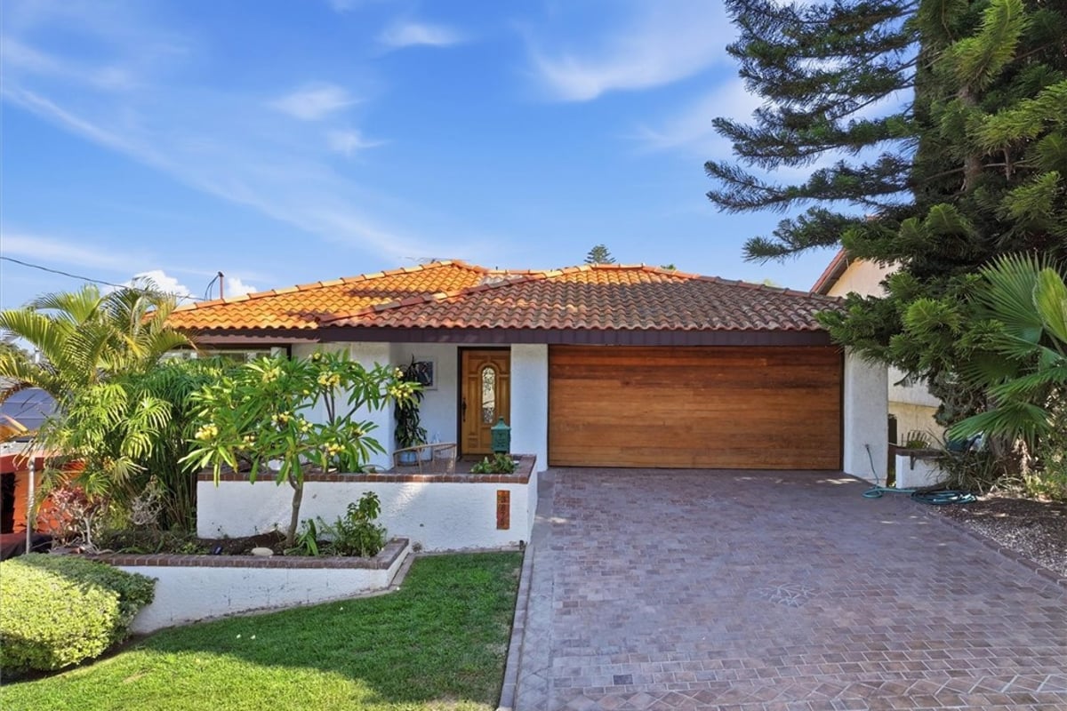 3875 Bluff, Torrance, CA 90505 — photo 1 of 12