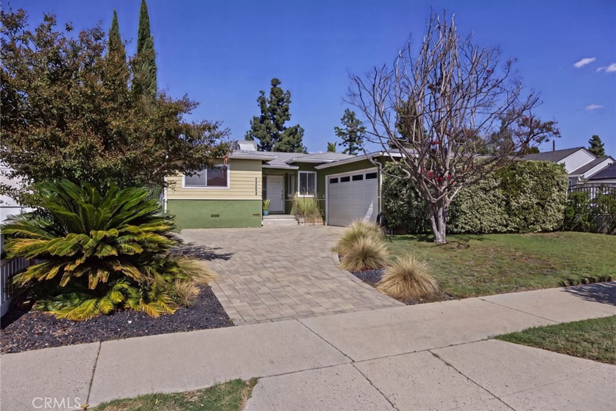 16335 Tuba, Granada Hills, CA 91343 — photo 1 of 38