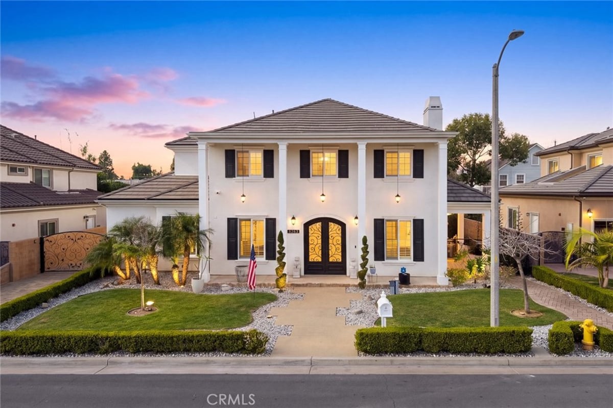 6263 N Charlotte Avenue, San Gabriel, CA 91775 — photo 1 of 70