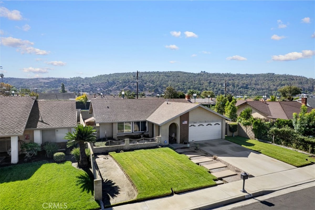 1216 Grossmont, Whittier, CA 90601 — photo 1 of 31