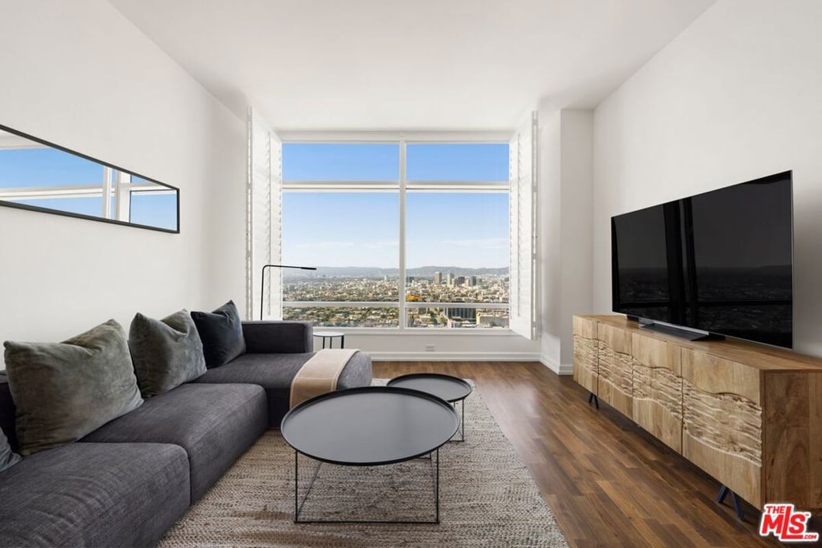 900 W Olympic Boulevard 36F, Los Angeles, CA 90015 — photo 1 of 21