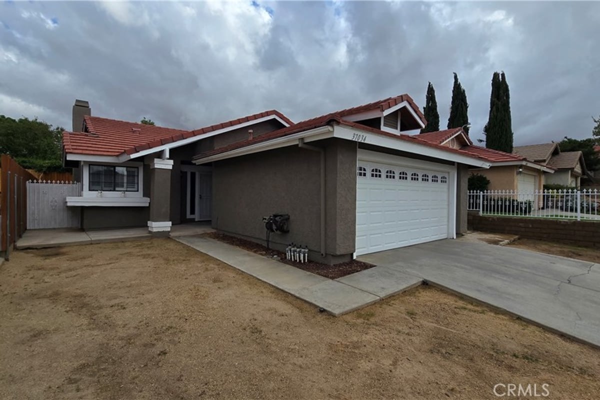 37034 Potter, Palmdale, CA 93550 — photo 1 of 25