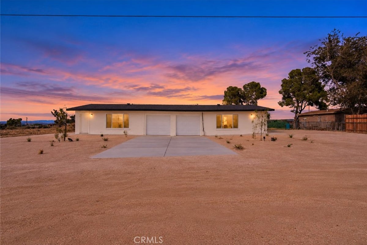 13841 E Avenue G8, Lancaster, CA 93535 — photo 1 of 28