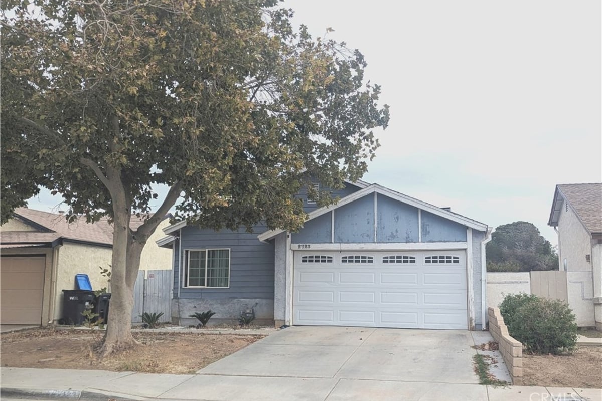 2723 Nandina, Palmdale, CA 93550 — photo 1 of 18