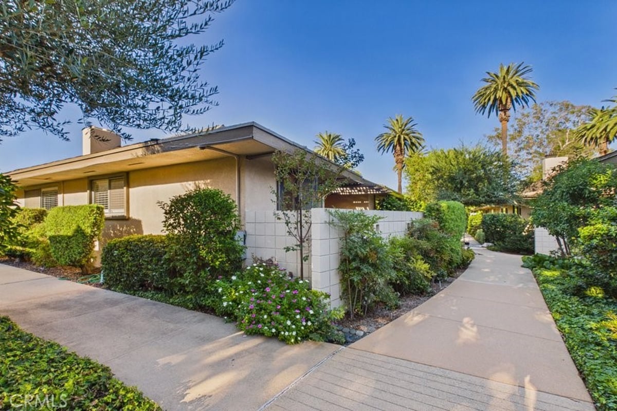 1225 N Granada Avenue 24, Alhambra, CA 91801 — photo 1 of 31
