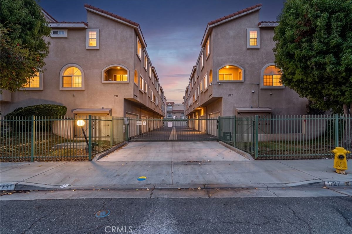1727 W 149th Street E, Gardena, CA 90247 — photo 1 of 38