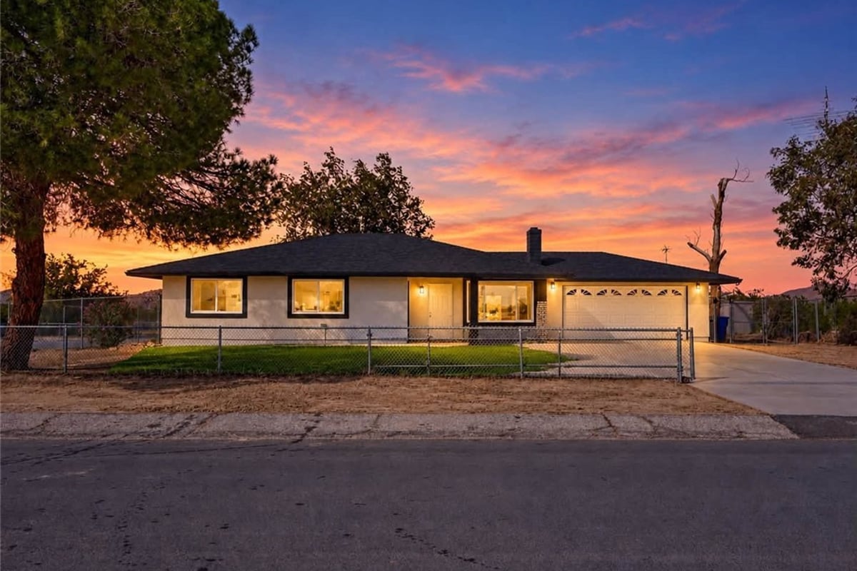 16605 Valeport Avenue, Lancaster, CA 93535 — photo 1 of 34
