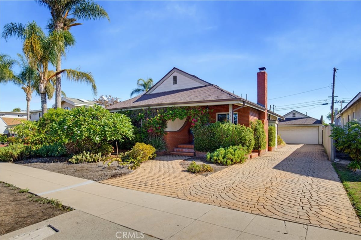 15418 S Catalina Avenue, Gardena, CA 90247 — photo 1 of 28