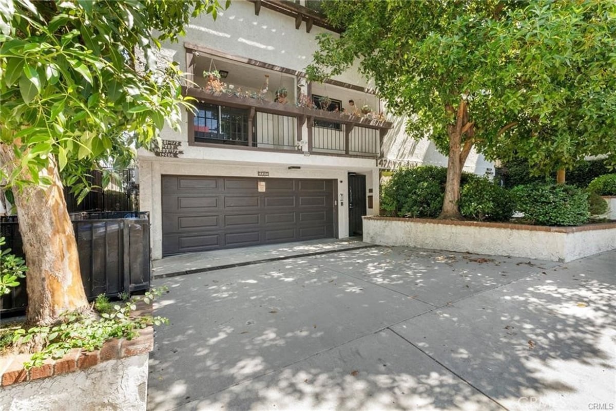 14207 Dickens, Sherman Oaks, CA 91423 — photo 1 of 1