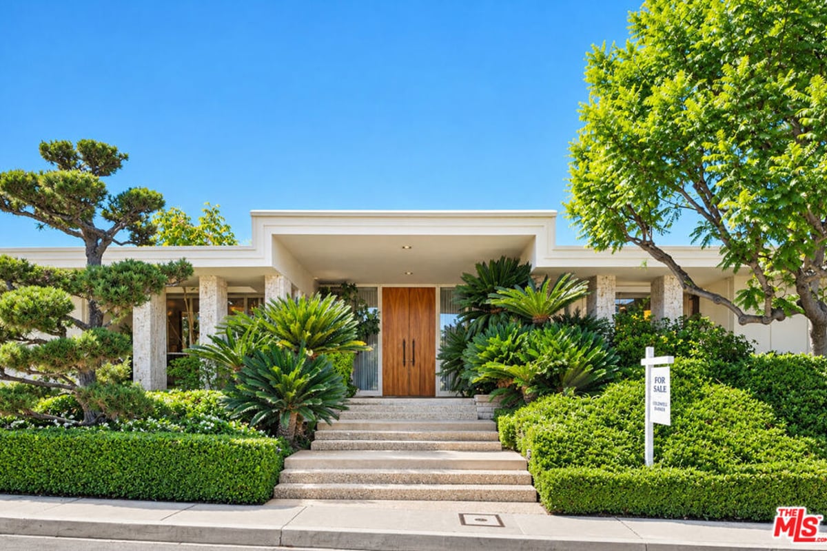 3031 Elvido Drive, Los Angeles, CA 90049 — photo 1 of 62