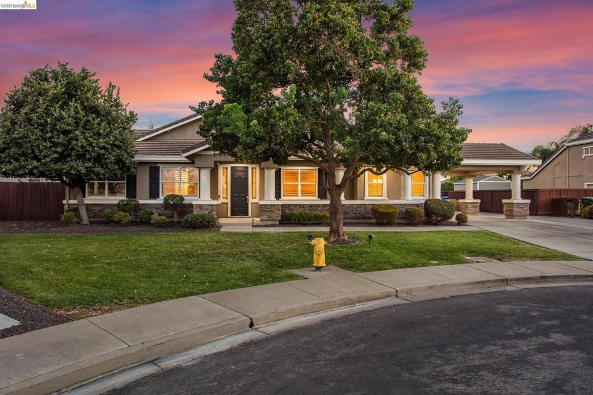 636 Ward Creek Ct, Brentwood, CA 94513 — photo 1 of 51
