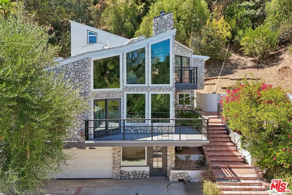 4631 Ensenada Drive, Los Angeles, CA 91364 — photo 1 of 24