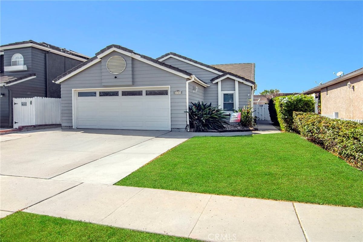 2705 Shrubwood, Simi Valley, CA 93065 — photo 1 of 18