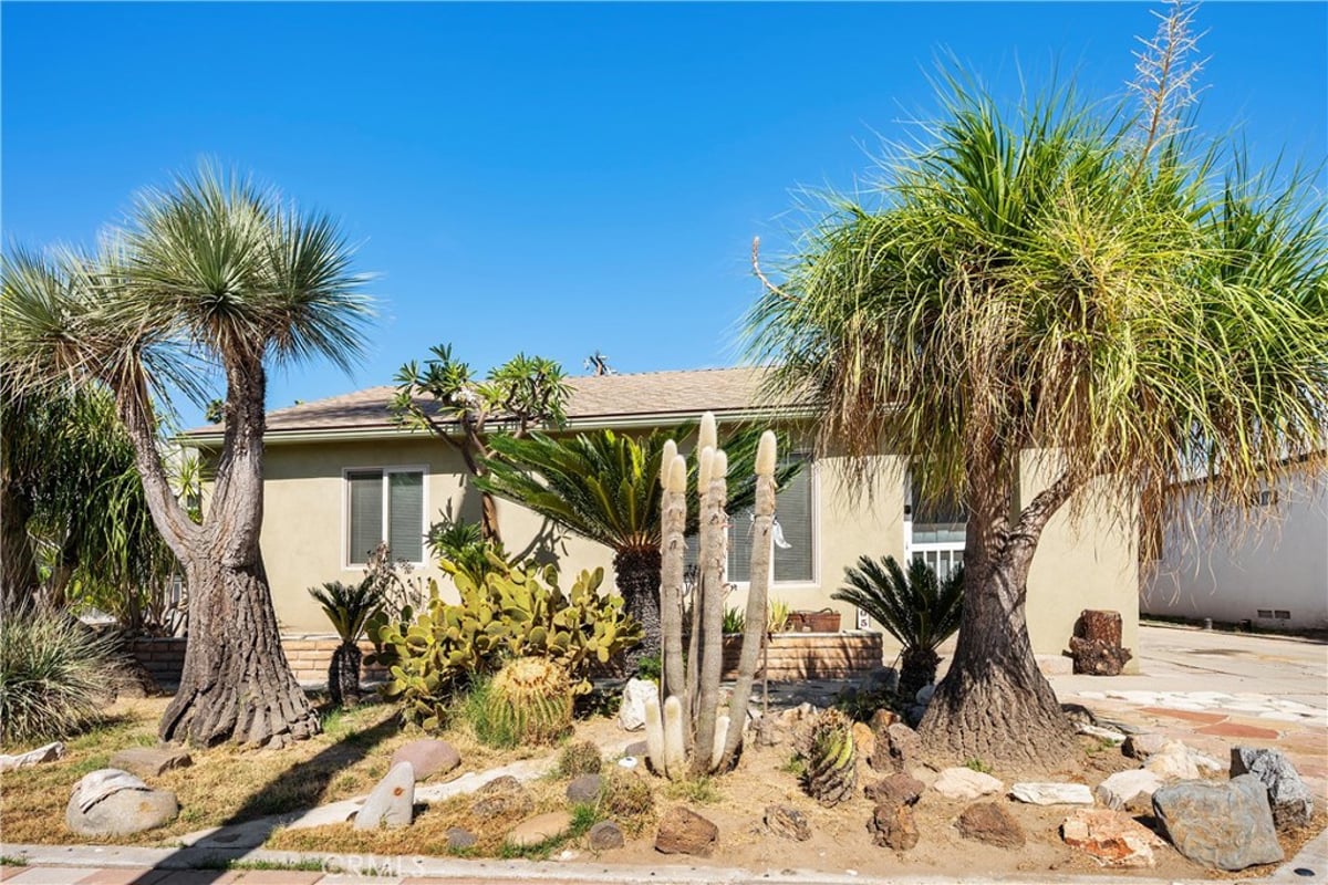 705 E Janice, Long Beach, CA 90805 — photo 1 of 27