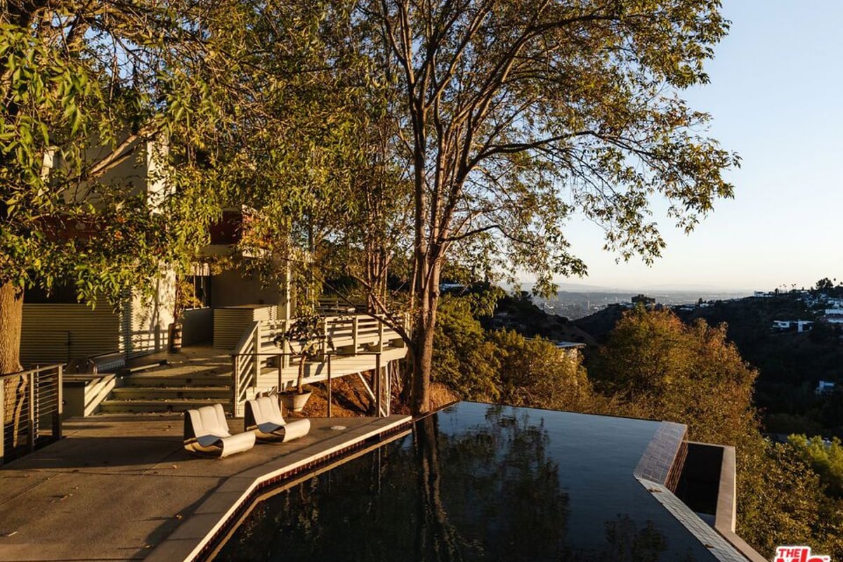 2753 Nichols Canyon Road, Los Angeles, CA 90046 — photo 1 of 34