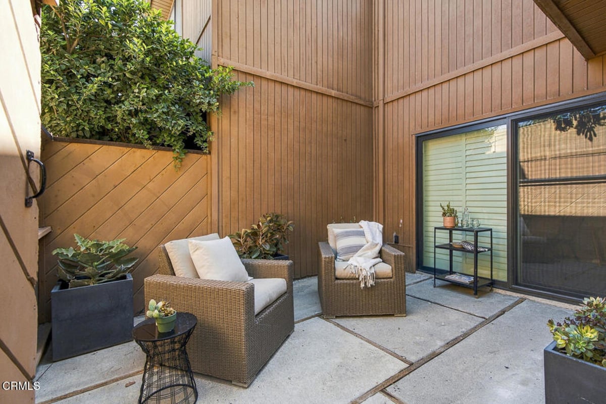 121 Arlington Drive 8, Pasadena, CA 91105 — photo 1 of 30