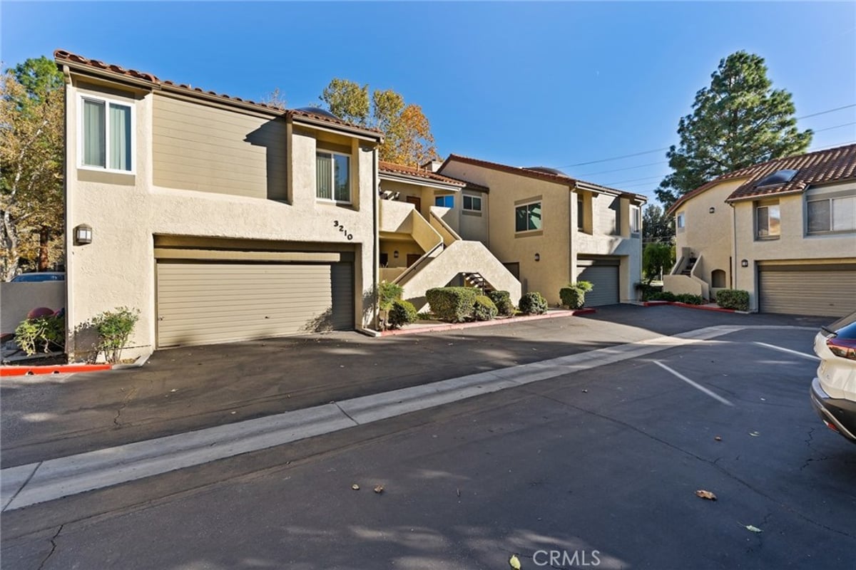 3210 Darby Street 102, Simi Valley, CA 93063 — photo 1 of 22