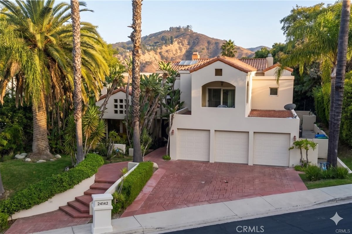 24142 Park Riviera, Calabasas, CA 91302 — photo 1 of 21