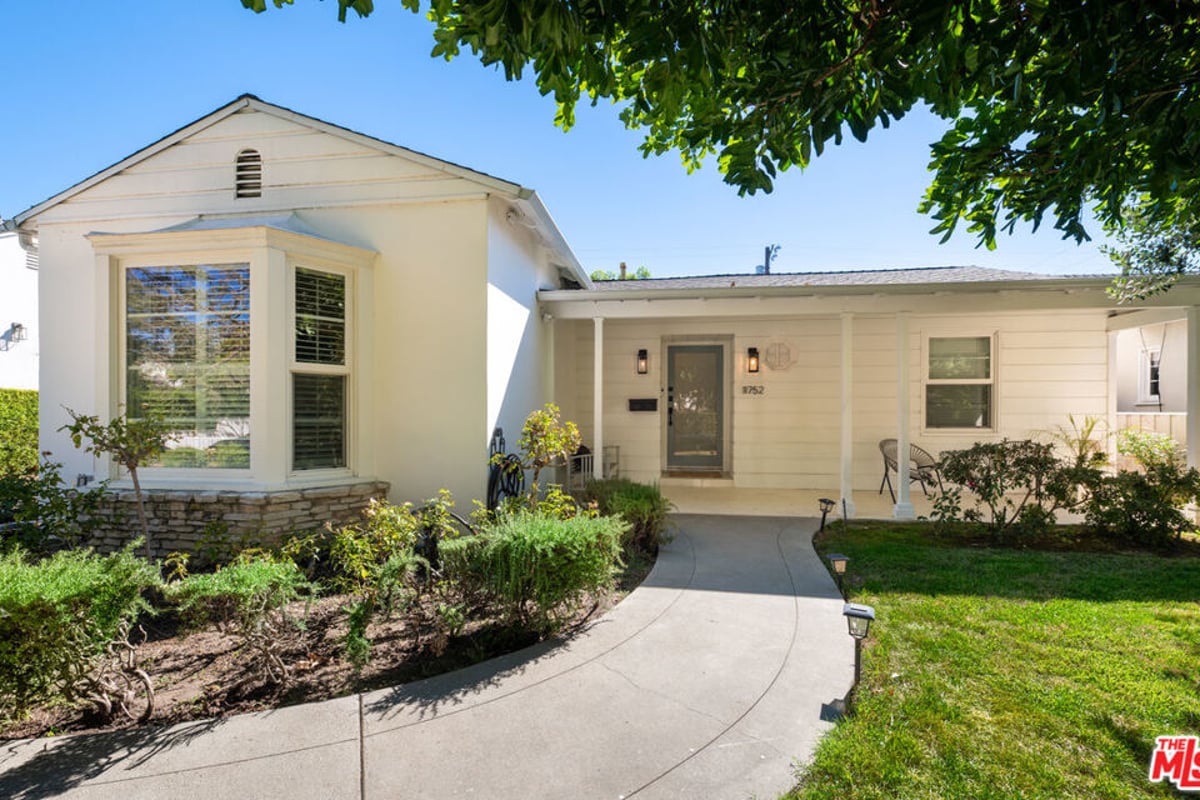 11752 Hartsook Street, Valley Village, CA 91607 — photo 1 of 30