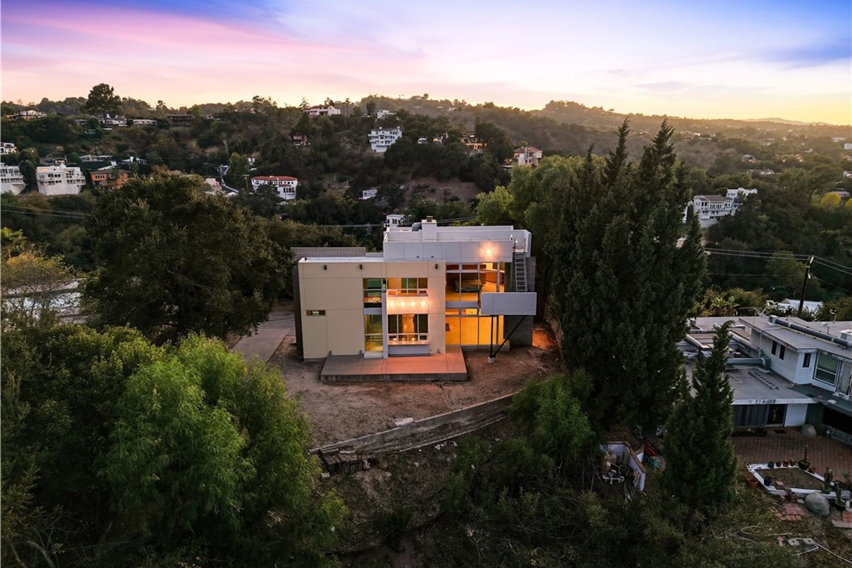 3800 Sunswept, Studio City, CA 91604 — photo 1 of 32