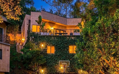 7028 Treasure Trail, Los Angeles, CA 90068