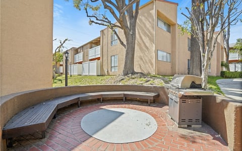 10331 Lindley 150, Porter Ranch, CA 91326