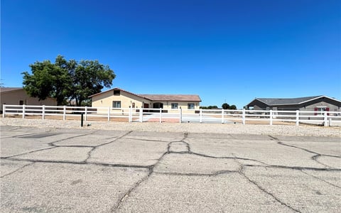 40719 171th Street, Lake Los Angeles, CA 93535