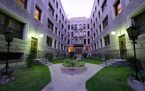 2121 James M Wood Boulevard 121, Los Angeles, CA 90006