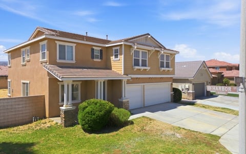 6054 W Avenue K1 Avenue, Lancaster, CA 93536