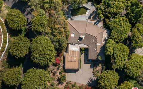 1150 Laurel Way, Beverly Hills, CA 90210