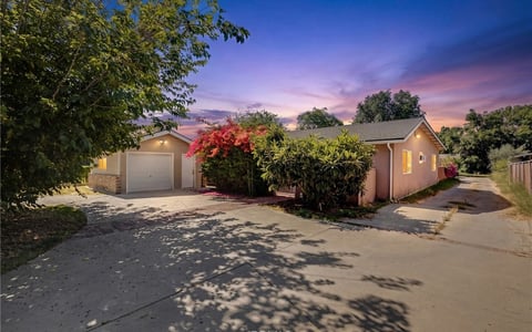 19000 Strathern, Reseda, CA 91335