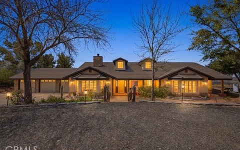 9722 Hierba, Agua Dulce, CA 91390
