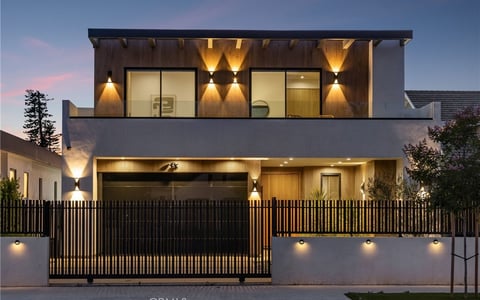 5109 Bluebell Avenue, Valley Village, CA 91607