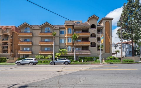 4301 Fulton Avenue 303, Sherman Oaks, CA 91423