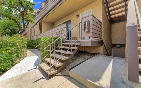14829 Sherman 1, Van Nuys, CA 91405