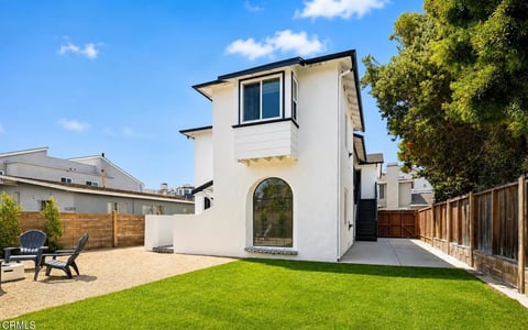 934 Sharon Lane, Ventura, CA 93001