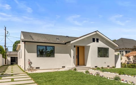 825 N Naomi, Burbank, CA 91505
