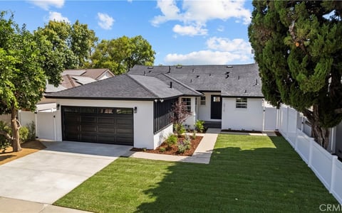 6916 Bianca, Lake Balboa, CA 91406