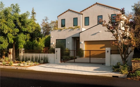 13218 Hesby Street, Sherman Oaks, CA 91423