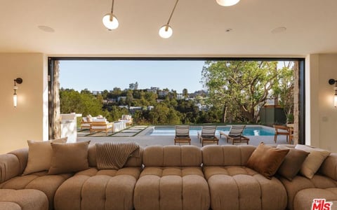 3858 Buena Park Drive, Studio City, CA 91604