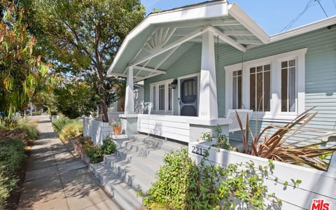 2213 Arizona Avenue, Santa Monica, CA 90404