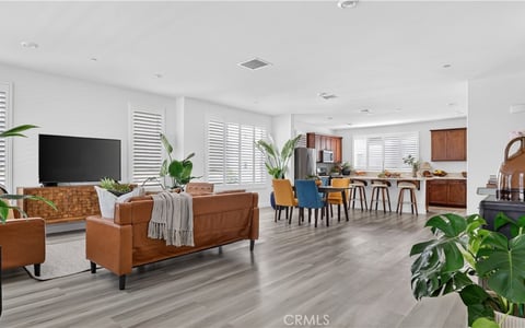 10670 Paramount Boulevard, Downey, CA 90241
