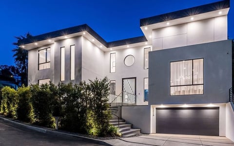 12119 Travis Street, Los Angeles, CA 90049