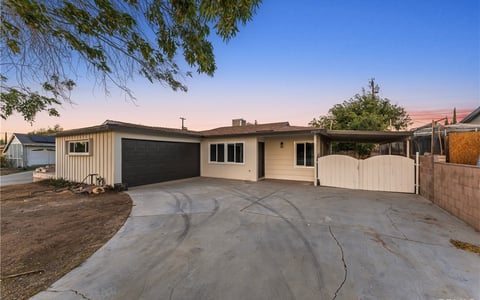 37862 11th E, Palmdale, CA 93550
