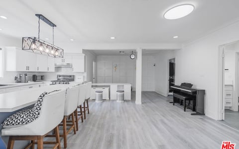 1032 4th Avenue, Los Angeles, CA 90019