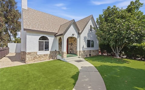 655 W 112th St, Los Angeles, CA 90044